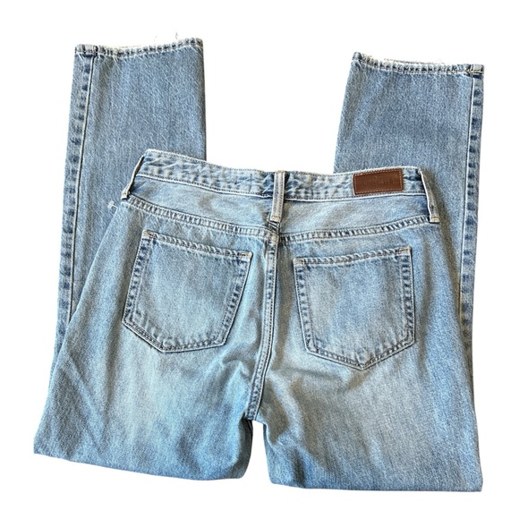 Hollister Women High Rise Vintage Straight Light Wash Jeans Size 3R - Picture 4 of 6